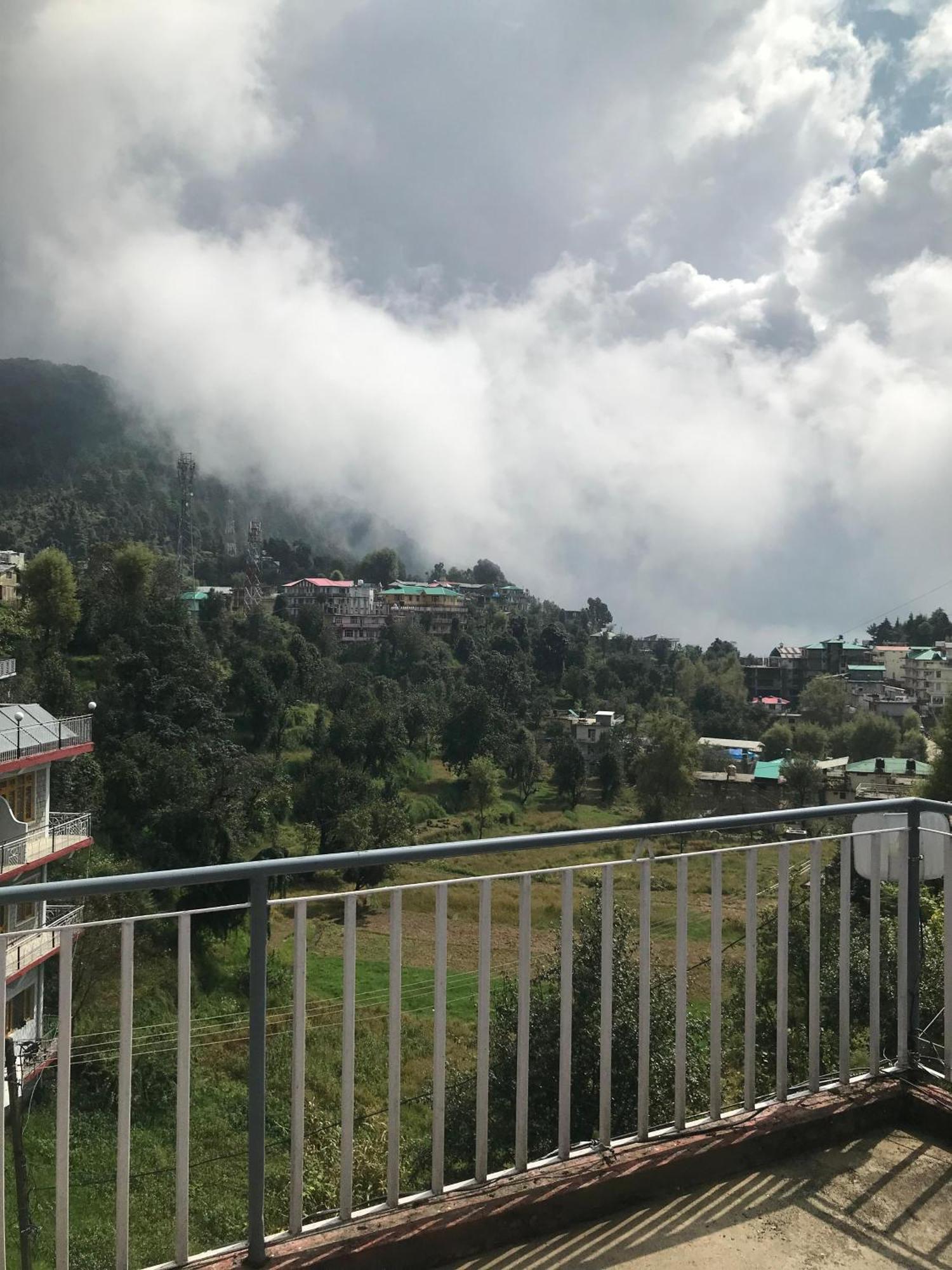 Mcleodganj Diaries Guest House Dharamshala Exterior photo